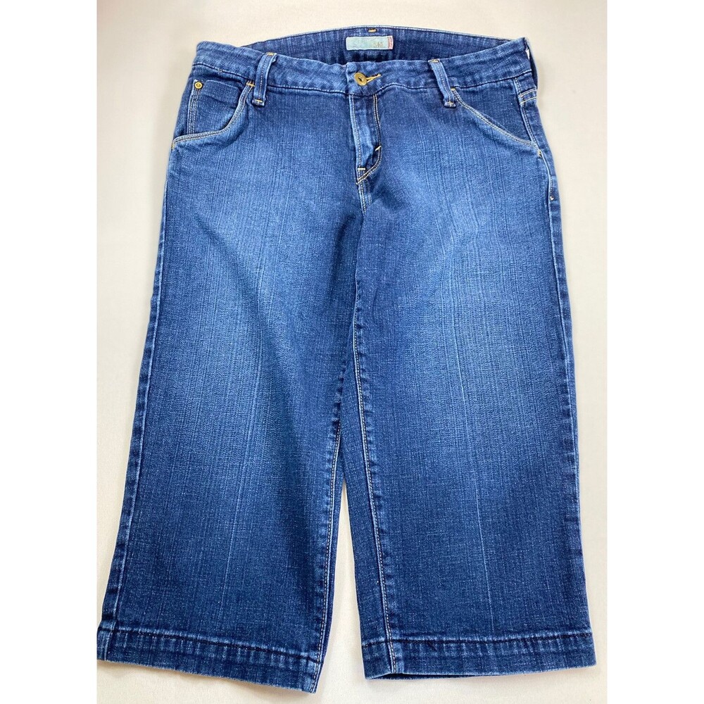 Levis 545 Womens Medium Wash 5 Pocket Straight Leg Blue Jean Denim Capris Size 8